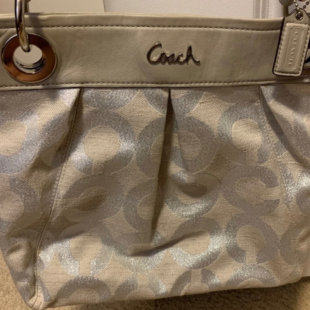 Coach purse - Picture 2 of 3
